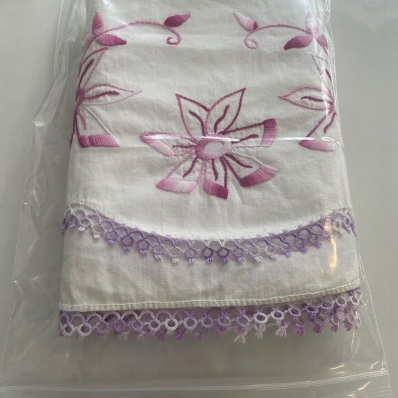 Vintage White Pillowcases With Purple Floral Embroidery & Crochet Trims scallop - Picture 10 of 14